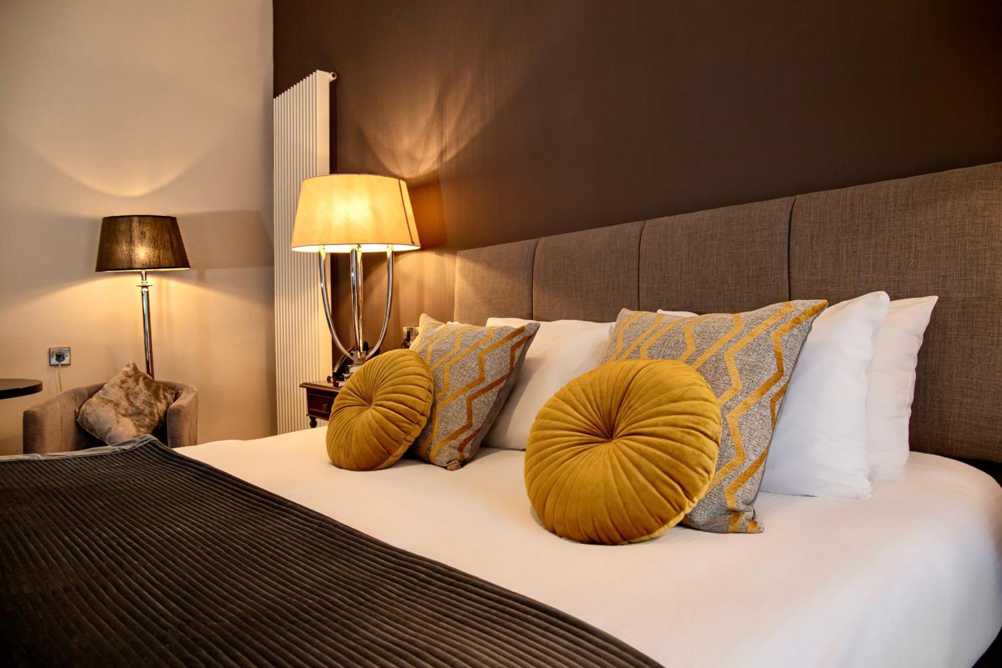 The Enniskillen Hotel And Motel Екстериор снимка